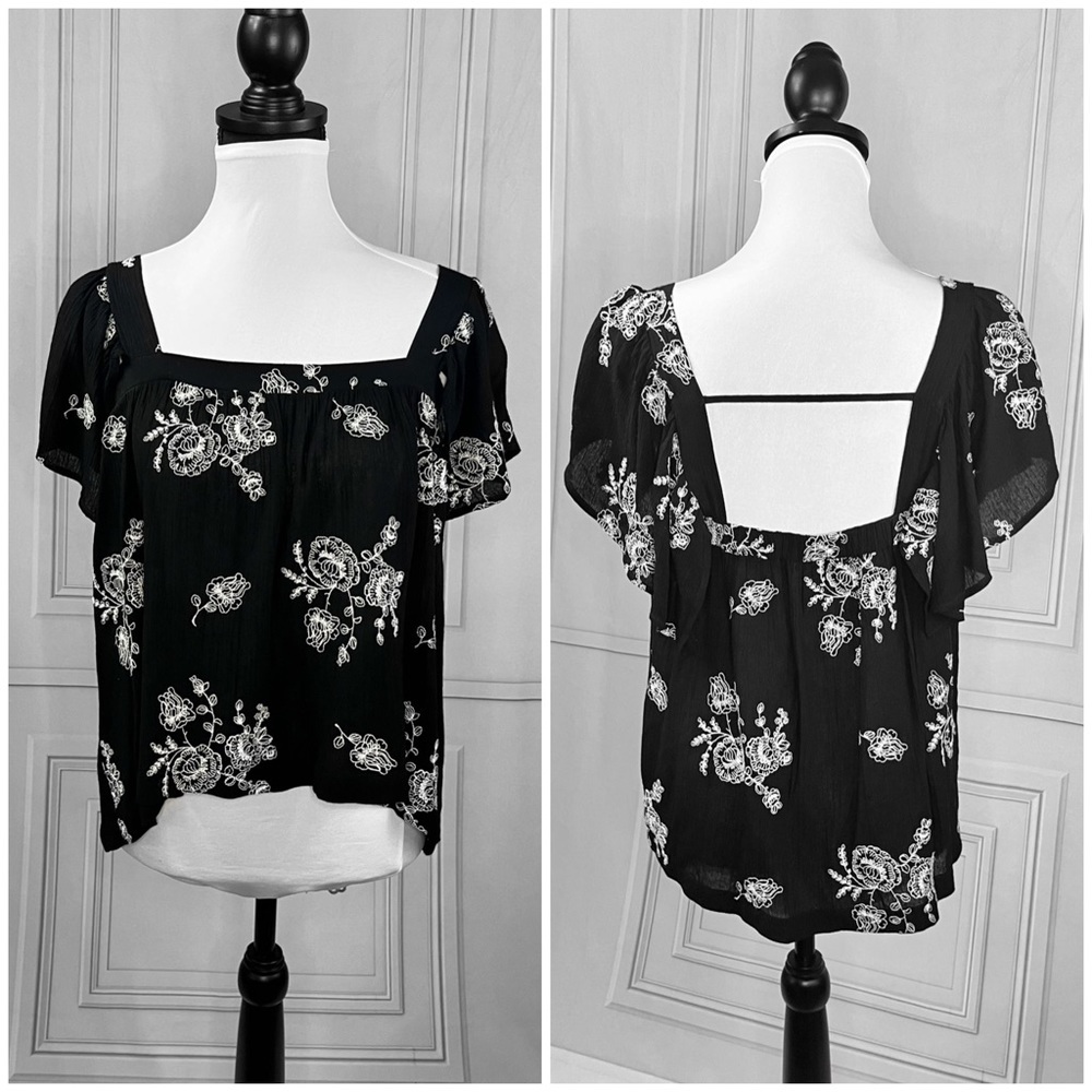 Loose fit top 🖤